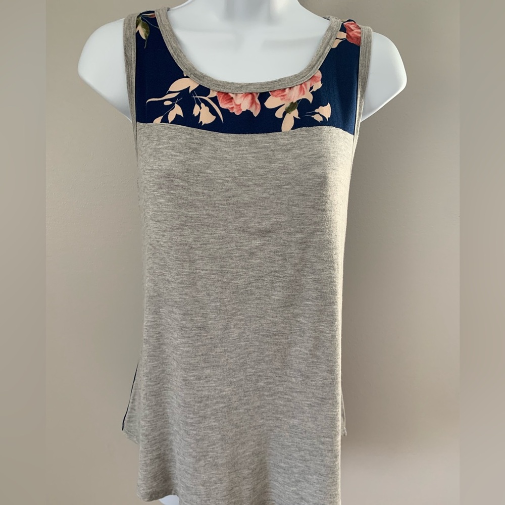 12 Pm By Mon Ami Gray and Blue Sleeveless Tank Top